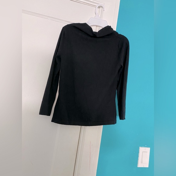 RAYON Long sleeve blouse girls size M color black good condition - Picture 3 of 5